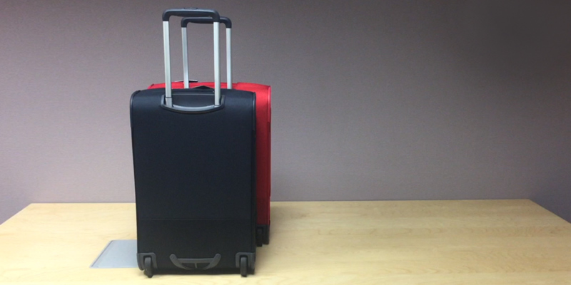 Review of Samsonite Base Boost Spinner Suitcase Soft Shell