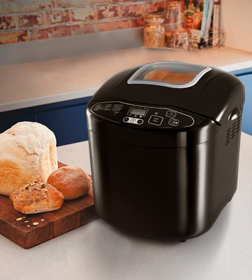 Review of Russell Hobbs 23620 Compact Fast Breadmaker