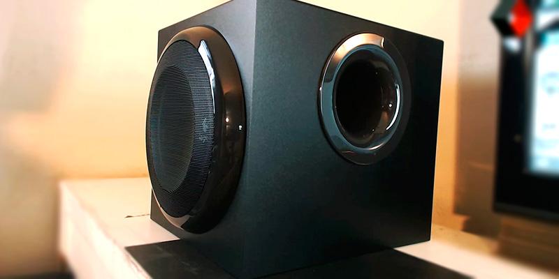 Logitech Z906 5.1 Surround Sound Speaker System in the use