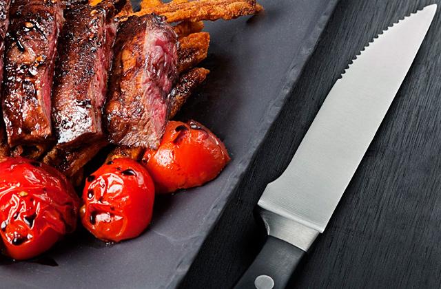 Best Steak Knives to Enjoy Your Scrumptious Steaks  