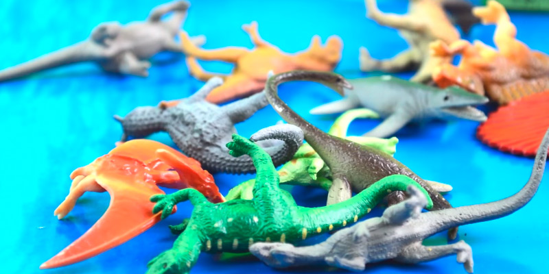Review of KandyToys Prehistoric Dinosaur Models Set