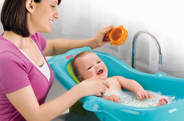 Best Baby Bath Tubs for Safe and Enjoyable Baby Bathing  