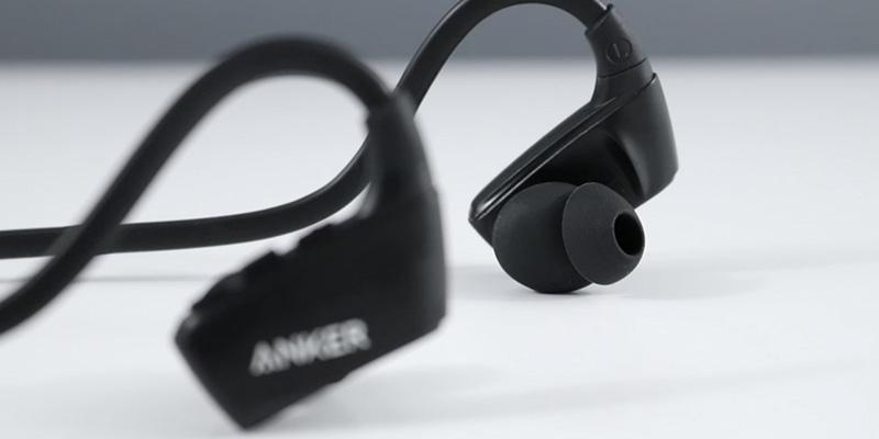Anker SoundBuds Sport NB10 Wireless Headset in the use - Bestadvisor