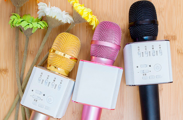 Comparison of Wireless Karaoke Microphones